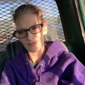 Meet your Posher, April